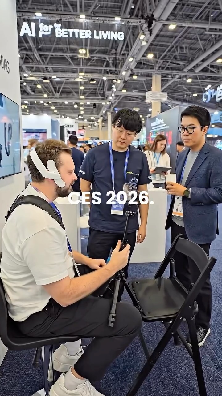 What happens when influencers experience calm — not claims?

At CES 2026, creators and media didn’t just watch ACHELESS.
They wore it.

No scripts.
No exaggerated reactions.
Just quiet focus and visible calm.

ACHELESS uses SSP microcurrent technology designed to support relaxation — even in the most stimulating environments.

Sometimes, the strongest reactions are the quiet ones.

#ACHELESS #CES2026 #SleepTech #NeuroWellness #SSPTechnology