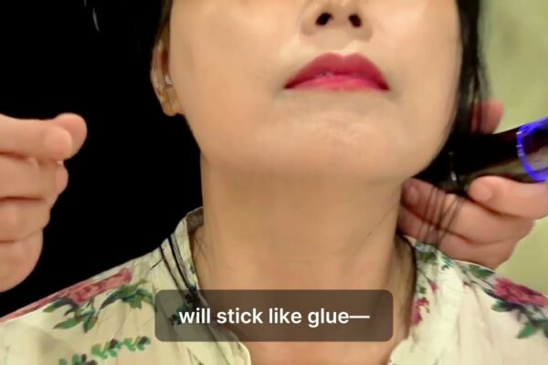 U-MINE K device neck wrinkle and double chin care treatment with microcurrent technology